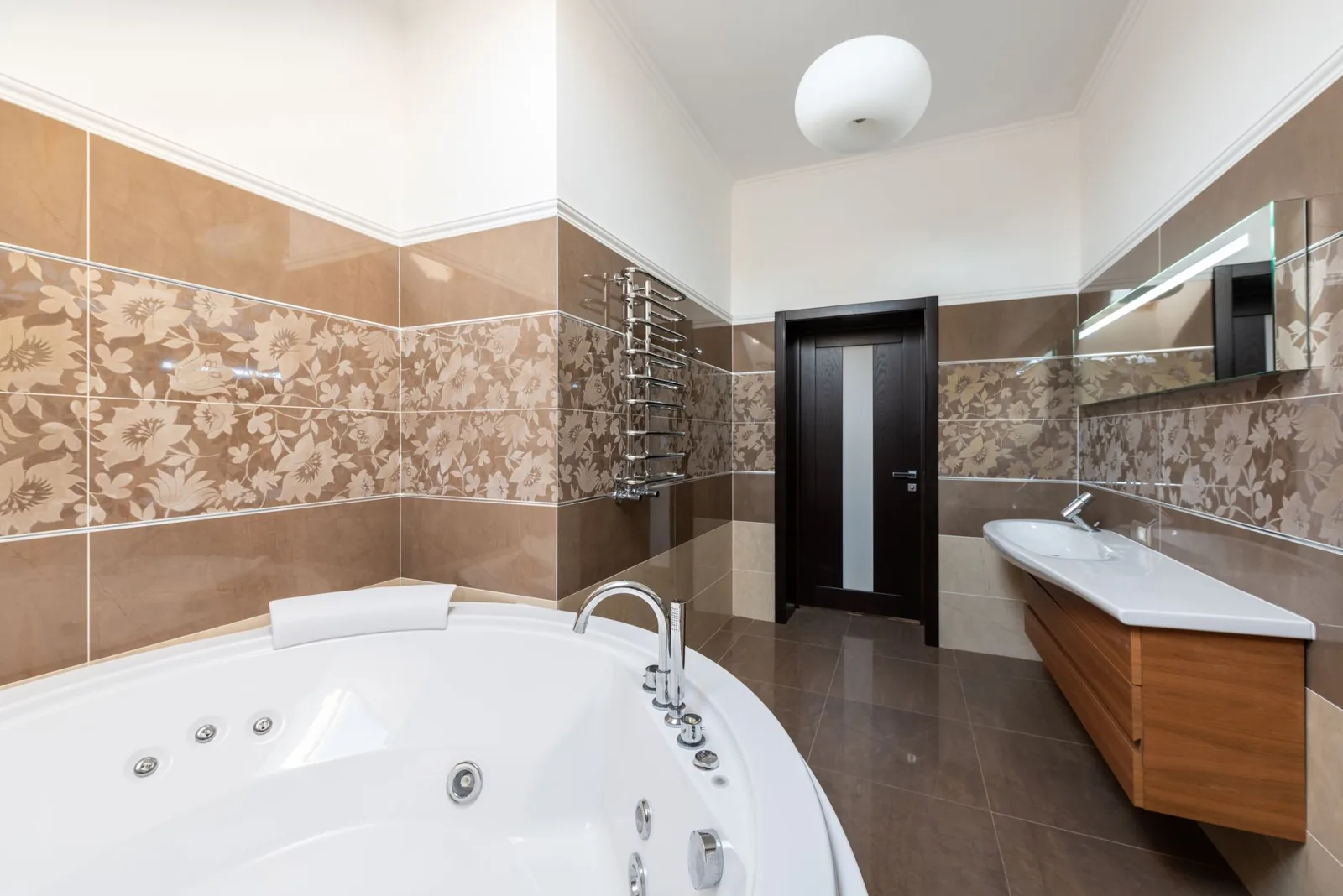 bathtub replacement cost and installation process in a bathroom remodel